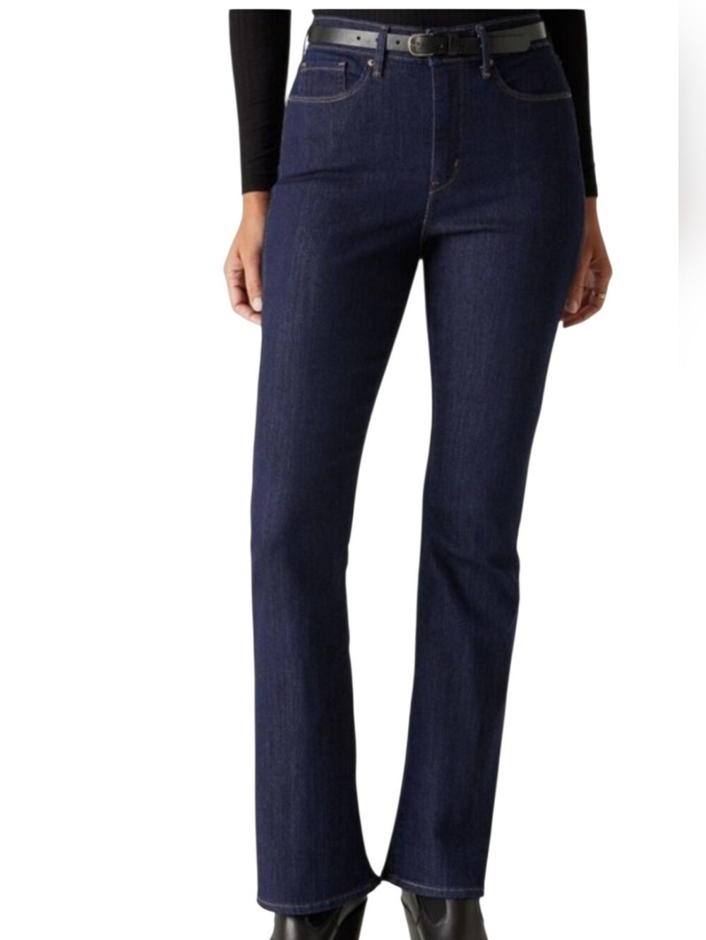Levi's Gold Women's Dark Blue Bootcut Jeans NWOT SIZE 6m 28x32 Womans Like New